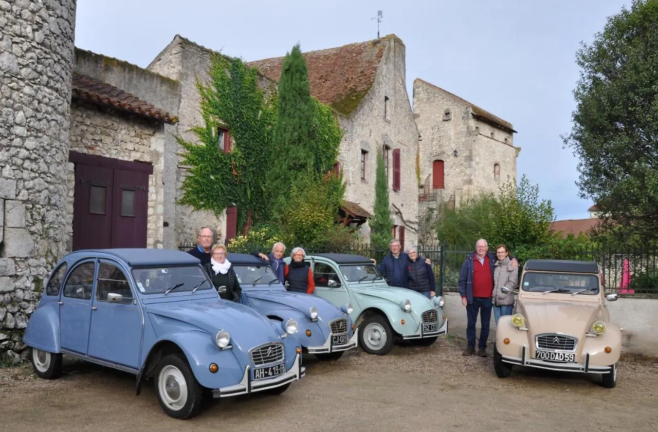 La Maison Du Prince De Conde Charroux-d'Allier Guest house
