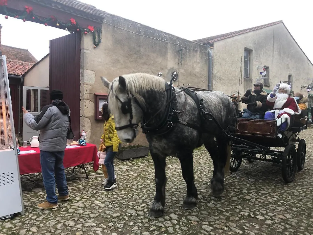 La Maison Du Prince De Conde Charroux-d'Allier France